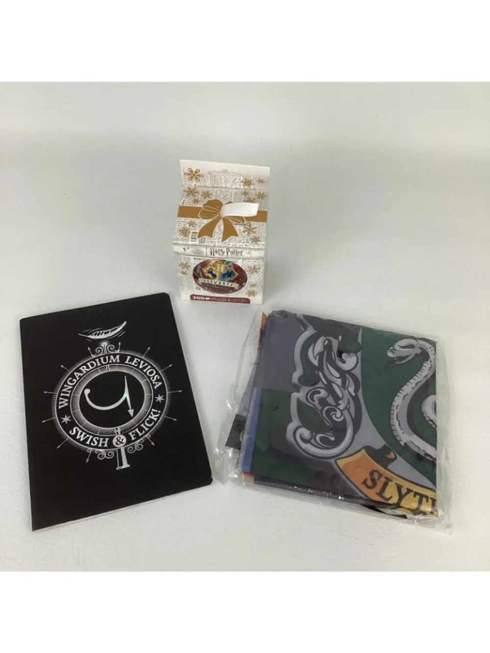 Harry Potter Bundle Hogwarts Ornamennt Puzzle Slytherin Banner Spell Notebook - Picture 2 of 13